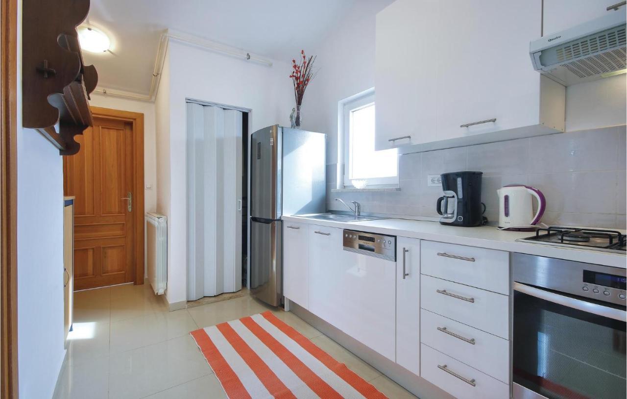 Cozy Apartment In Medulin With Kitchen المظهر الخارجي الصورة