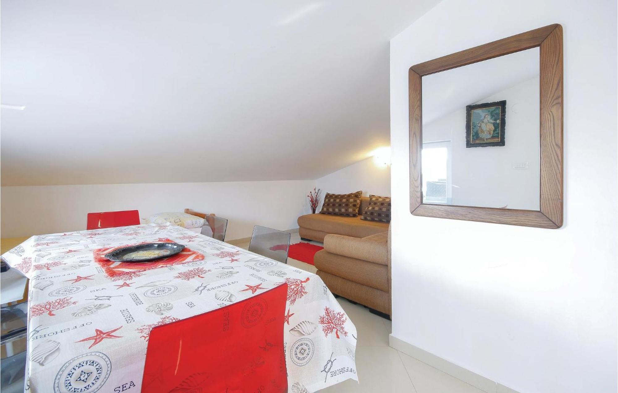 Cozy Apartment In Medulin With Kitchen المظهر الخارجي الصورة