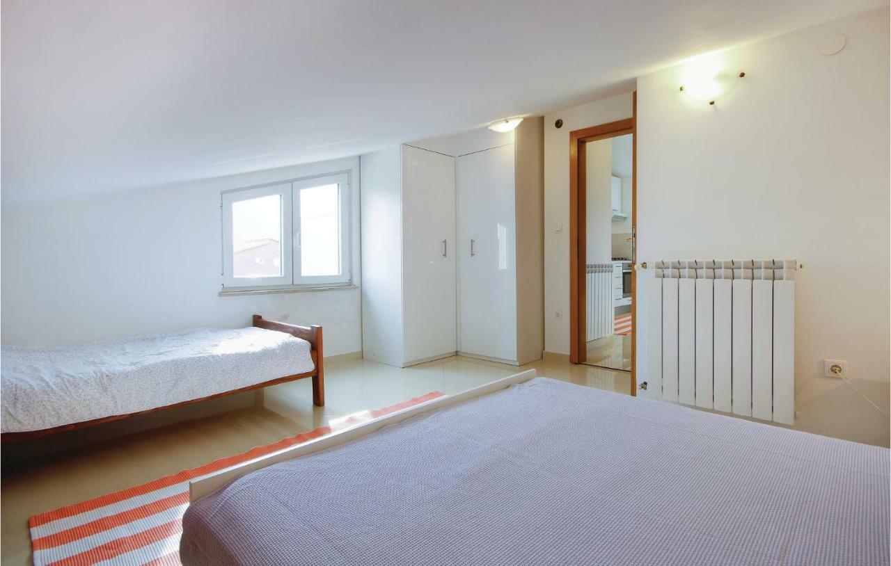 Cozy Apartment In Medulin With Kitchen المظهر الخارجي الصورة